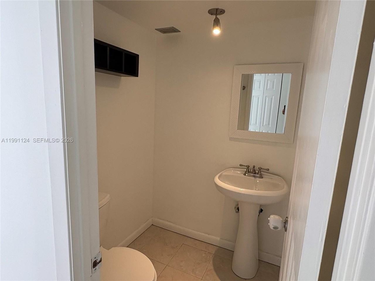 2750 Ne 183rd St #1912 - Photo 7 of 43