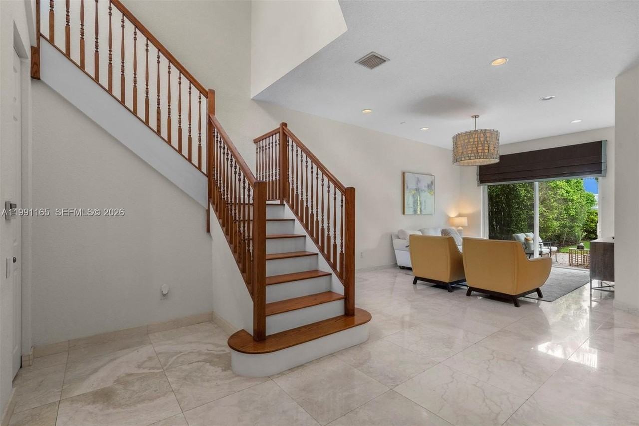 896 Spinnaker Dr W #896 - Photo 4 of 41