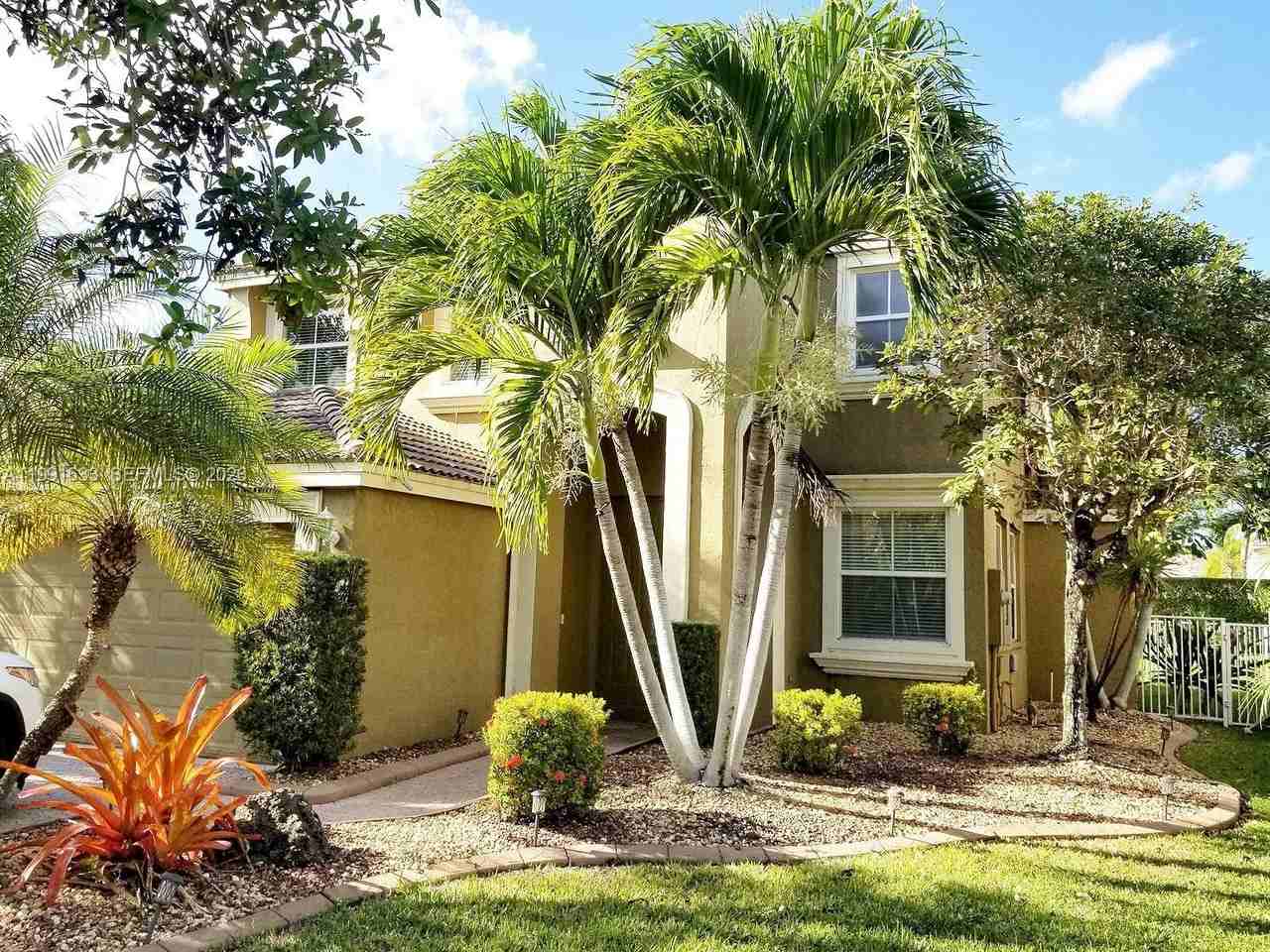 15885 Sw 49th Ct - Photo 3 of 48