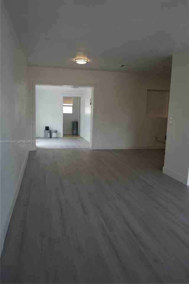 12455 Sw 185th Ter - Photo 5 of 44