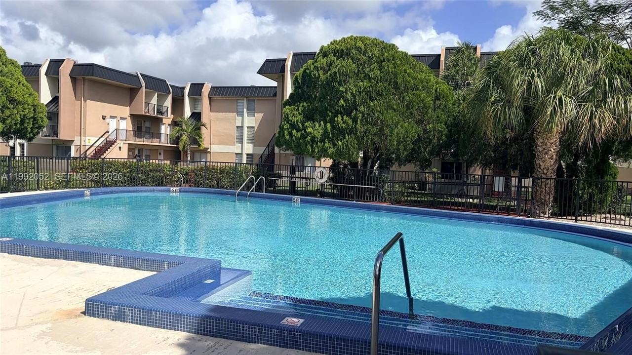 3901 Sw 109th Ave #8 - Photo 2 of 7