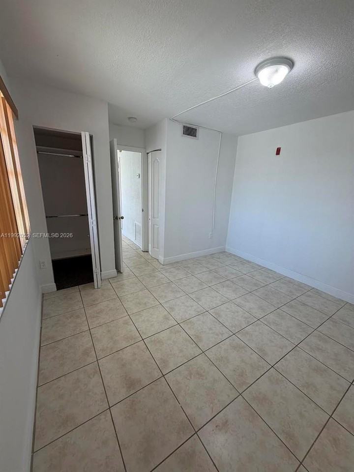 3901 Sw 109th Ave #8 - Photo 7 of 7