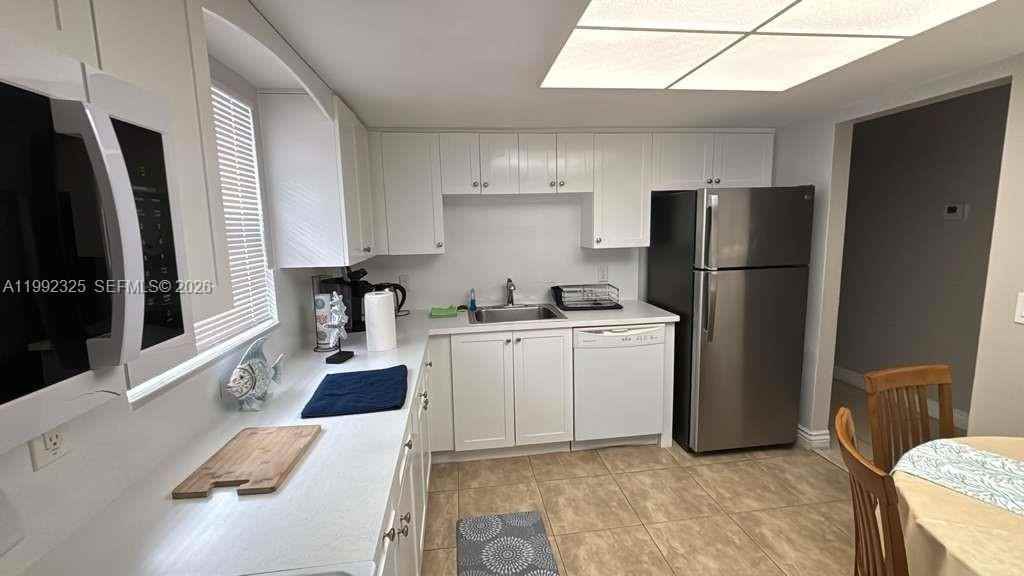 1120 Ne 24th Ave #2 - Photo 4 of 26