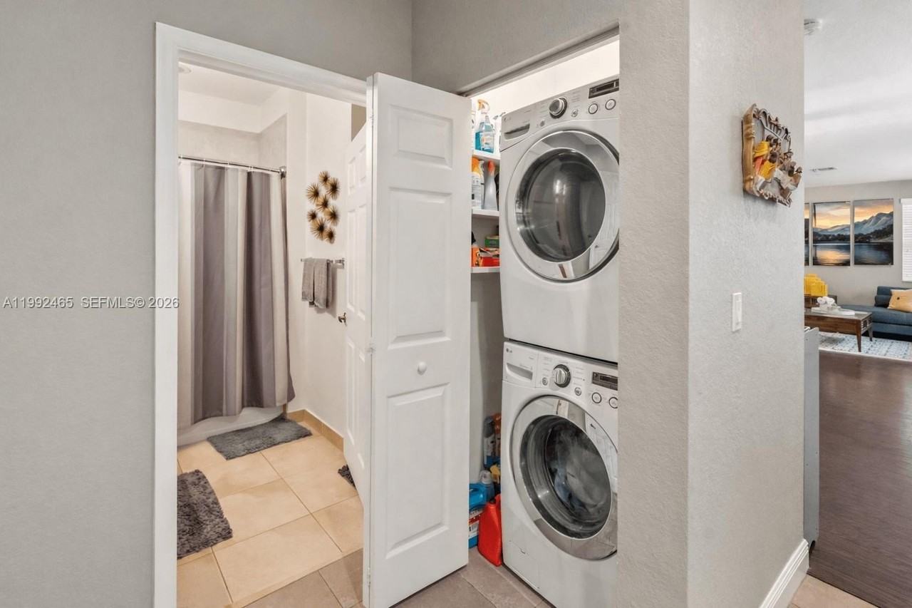 14721 Sw 13th St #0 - Photo 7 of 30