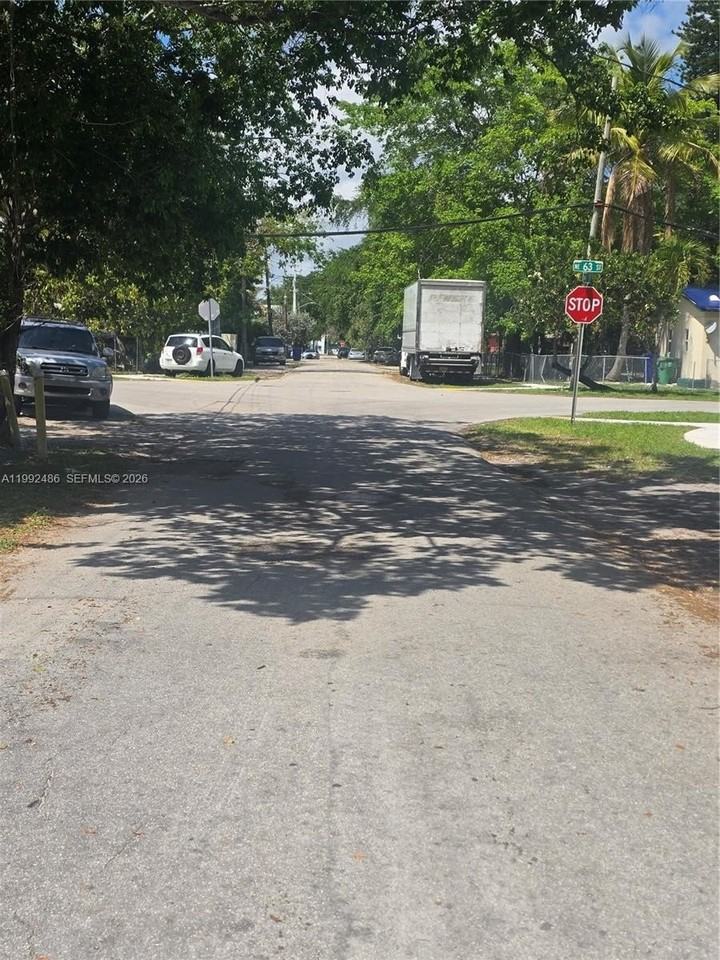 6231 Ne 1st Ave #2 - Photo 2 of 19