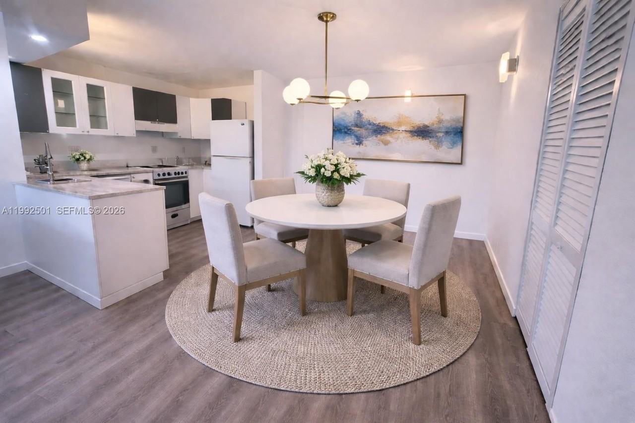 3251 Nw 104th Ave #3251 - Photo 4 of 22