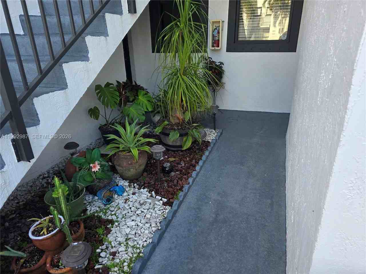 1176 Nw 124th Pl #108 - Photo 4 of 23