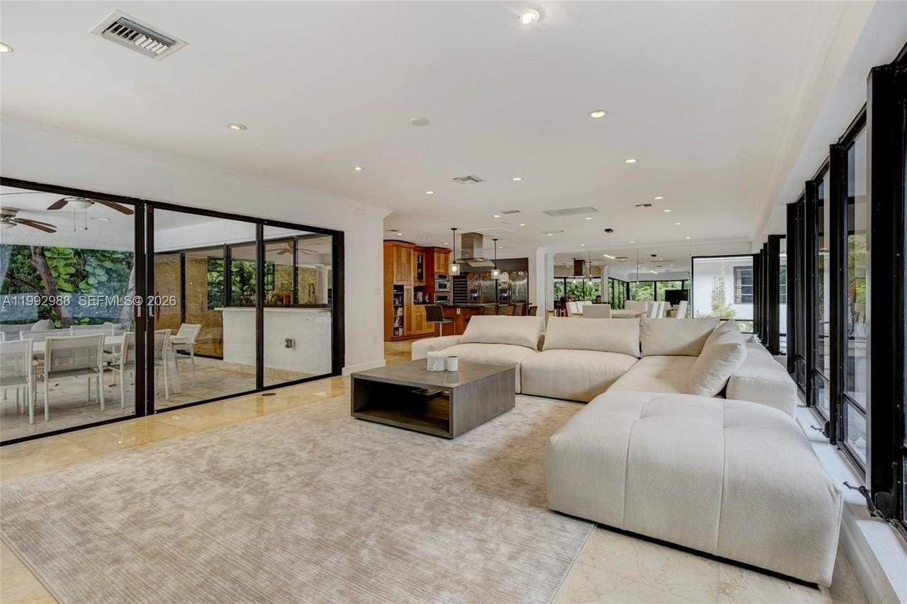 8118 Los Pinos Blvd - Photo 7 of 17