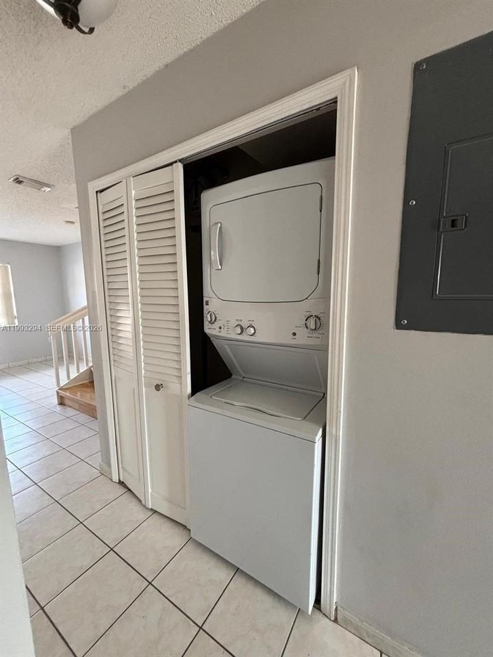 6272 Sw 139th Ave #6272 - Photo 4 of 41