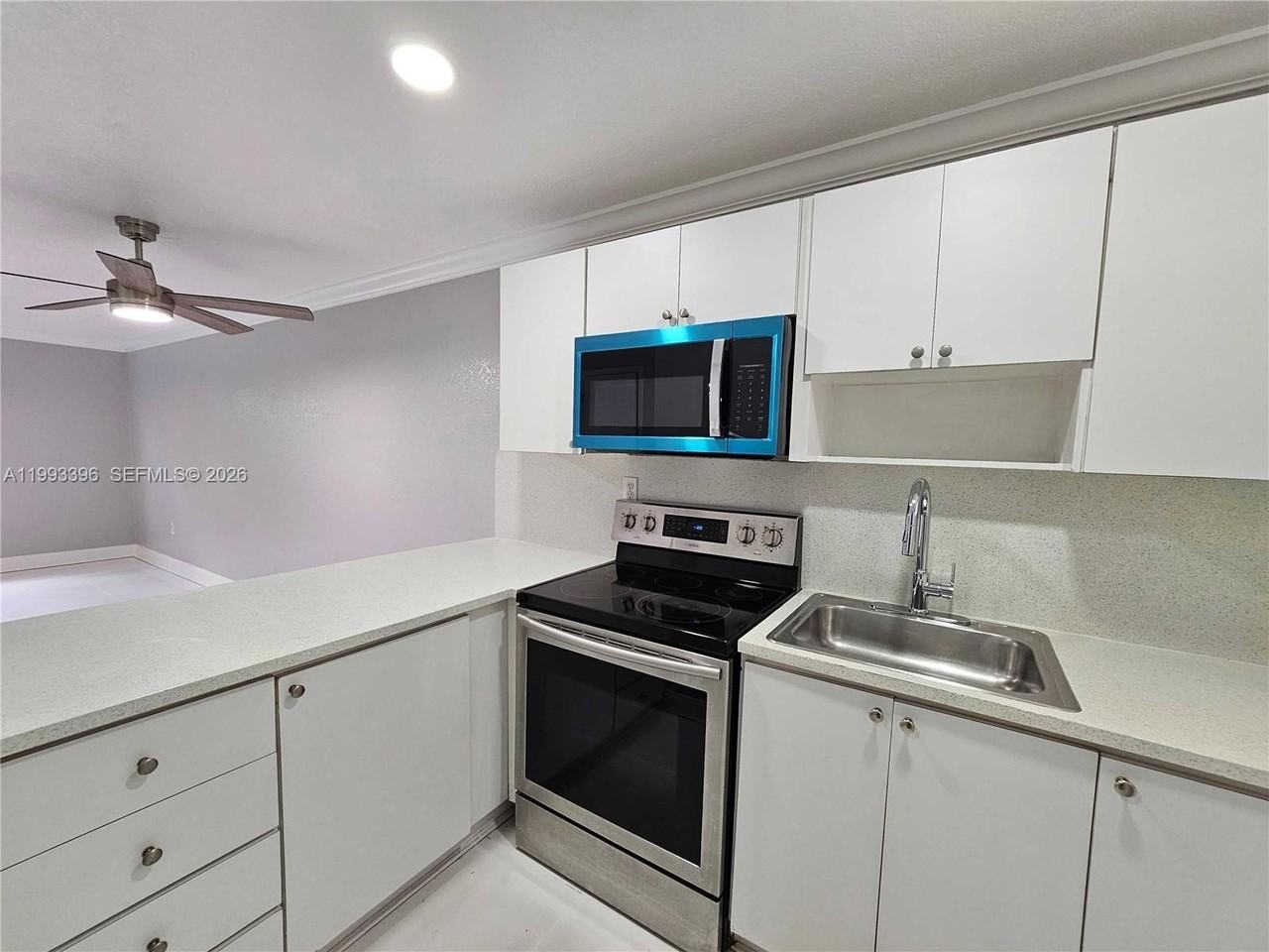 8027 Nw 8th St #17 - Photo 5 of 24