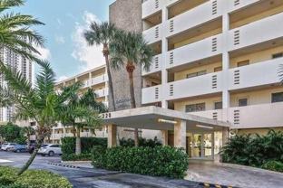 220 Kings Point Dr #506 - Photo 1 of 1