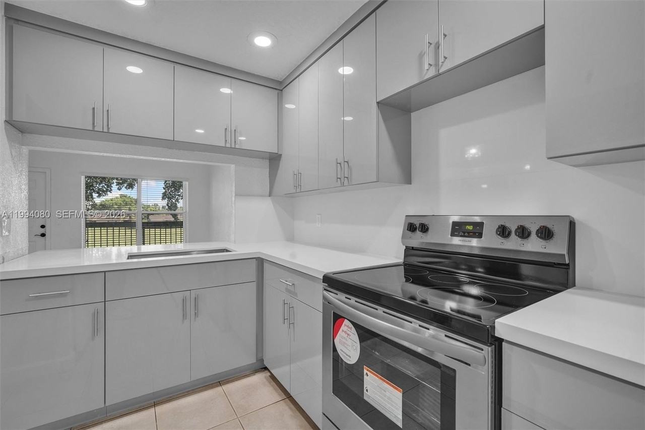 10015 Nw 4th St #203 - Photo 2 of 19