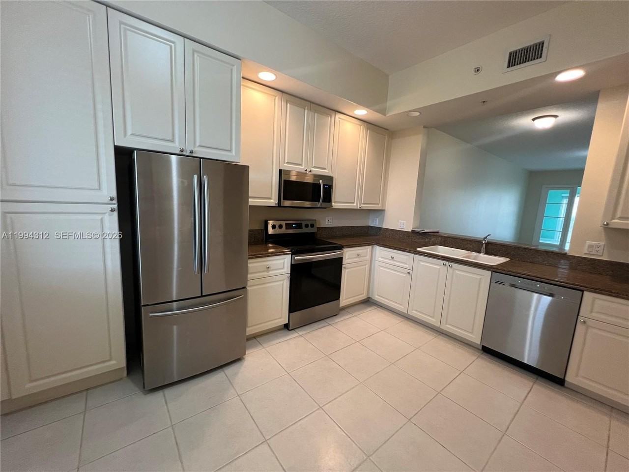 5 Harbour Isle Dr E #306 - Photo 6 of 38