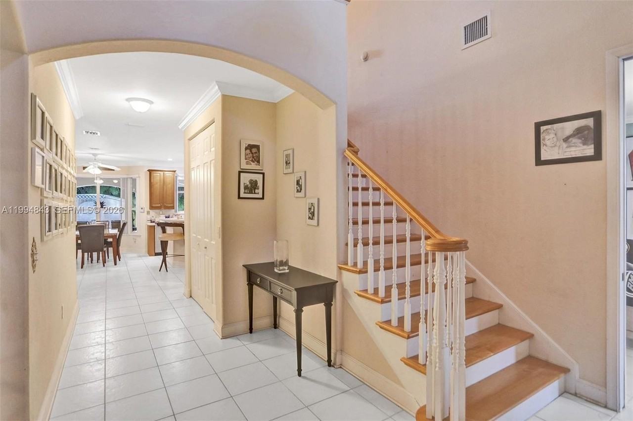 1451 Sw 52nd Way - Photo 6 of 22
