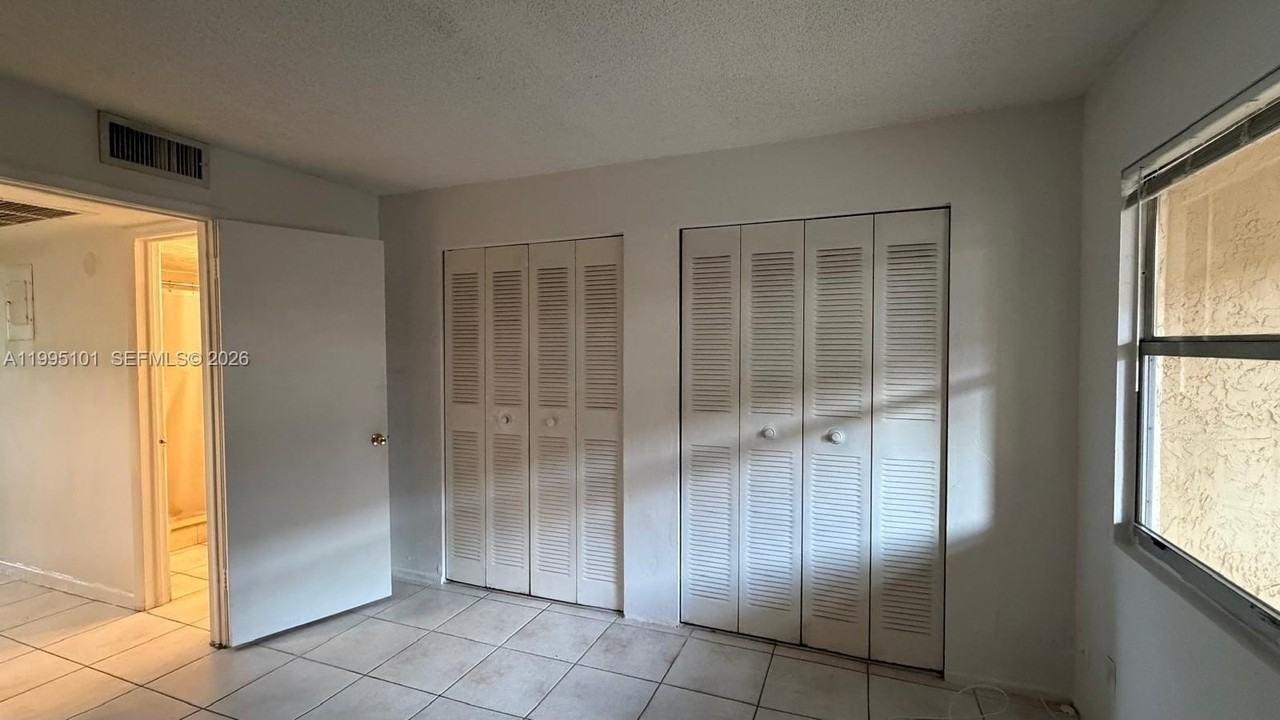 8604 Nw 35th St #102 - Photo 7 of 10