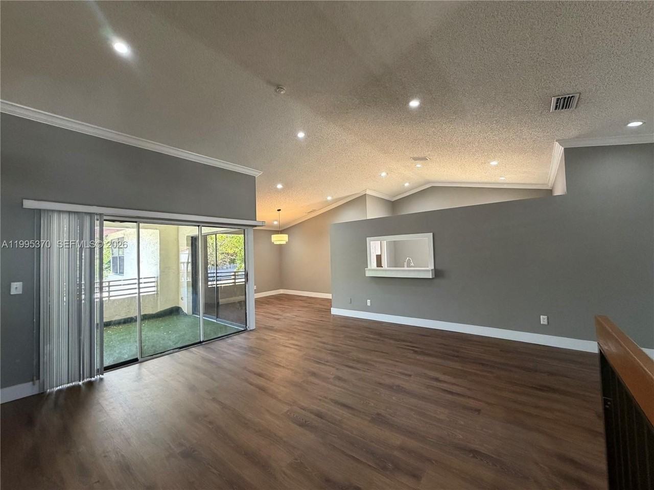 323 Ives Dairy Rd #343-05 - Photo 4 of 22