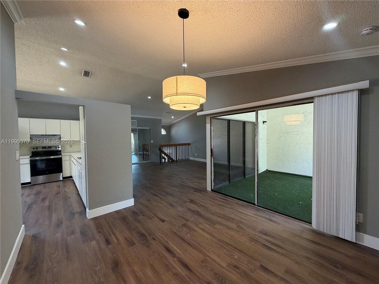 323 Ives Dairy Rd #343-05 - Photo 7 of 22