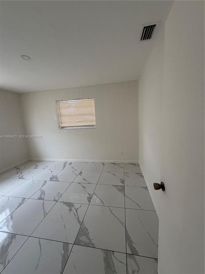 2851 Nw 15th Ct #1 - Photo 3 of 9