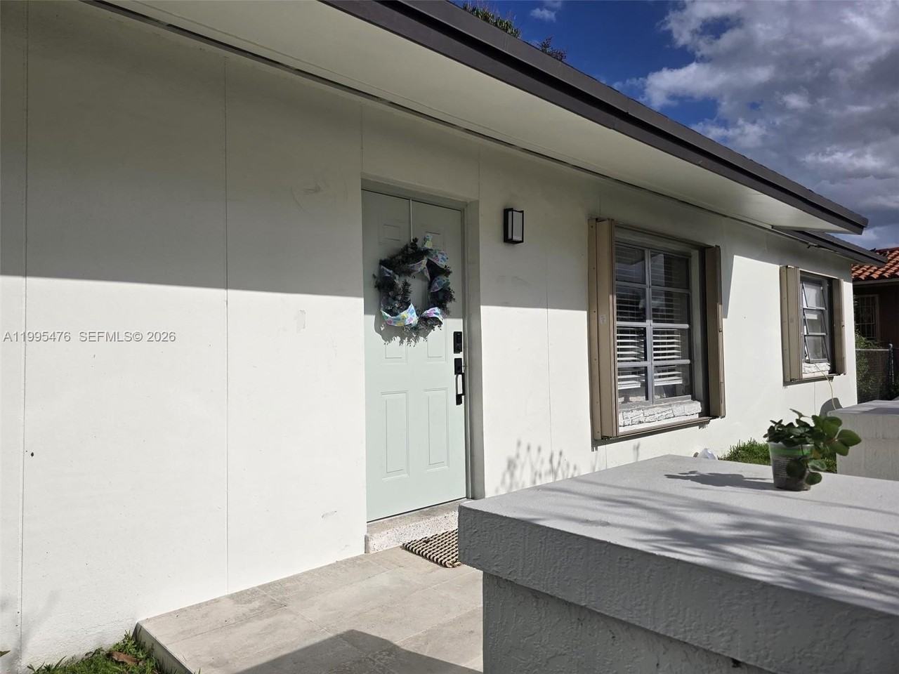 3131 Sw 117th Ct - Photo 2 of 26