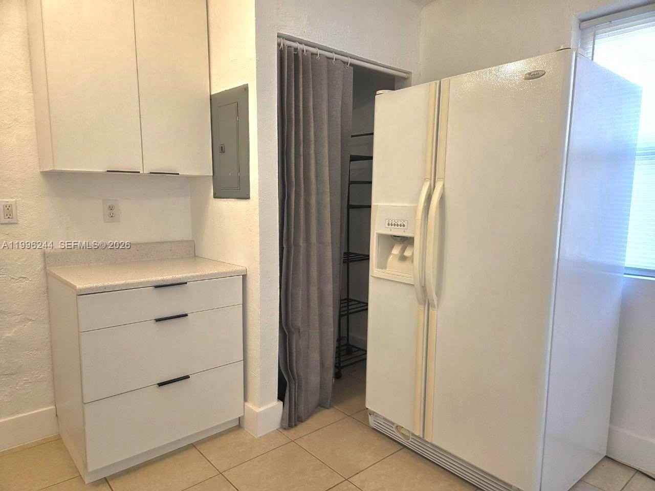 34 Sw 6th Ave #4 - Photo 2 of 15