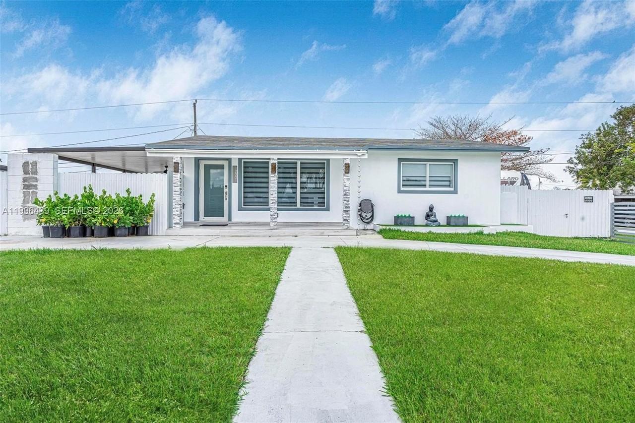 12001 Sw 176th Ter - Photo 3 of 30