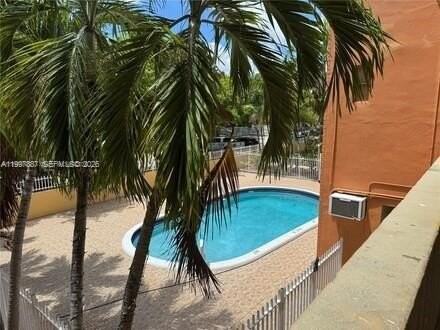 1821 Ne 168th St #B3 - Photo 2 of 11