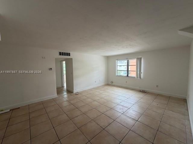 1821 Ne 168th St #B3 - Photo 6 of 11