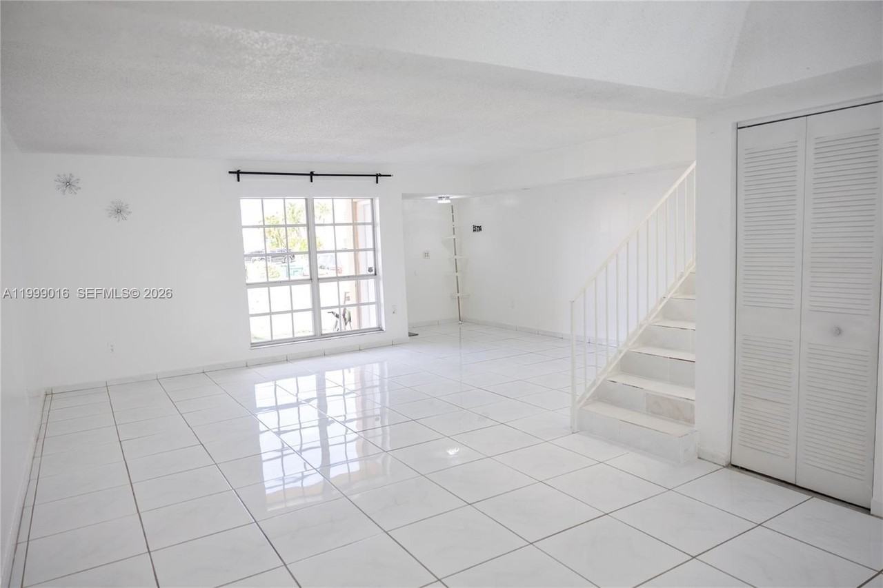 11830 Sw 19th Ln #186 - Photo 3 of 23