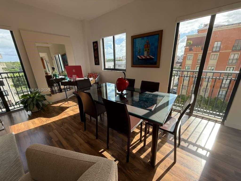 711 Biltmore Way #603 - Photo 3 of 12