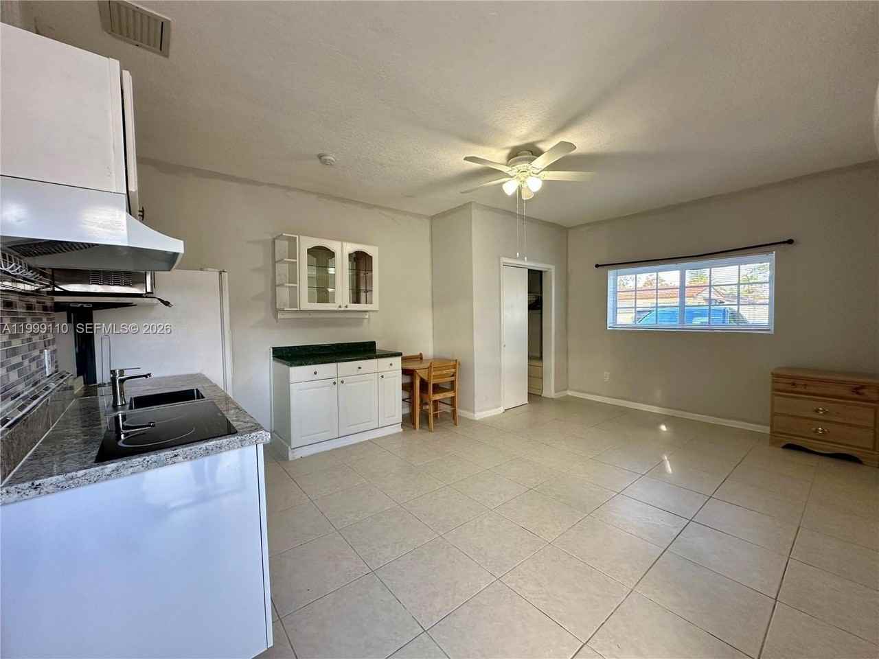 9292 Jamaica Dr #B - Photo 4 of 11