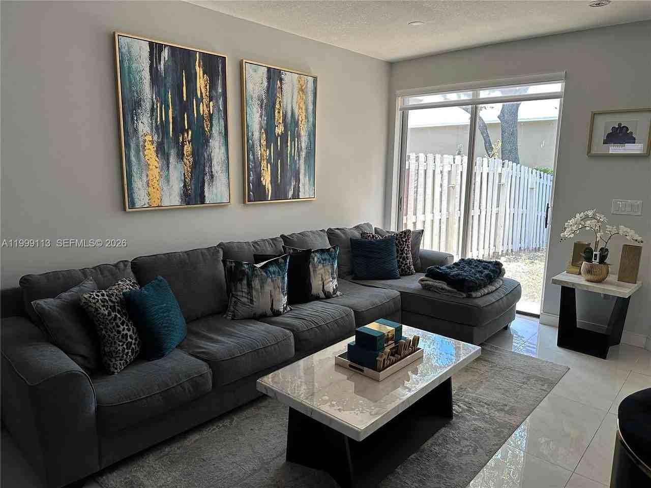 7690 S Southwood Cir - Photo 6 of 31