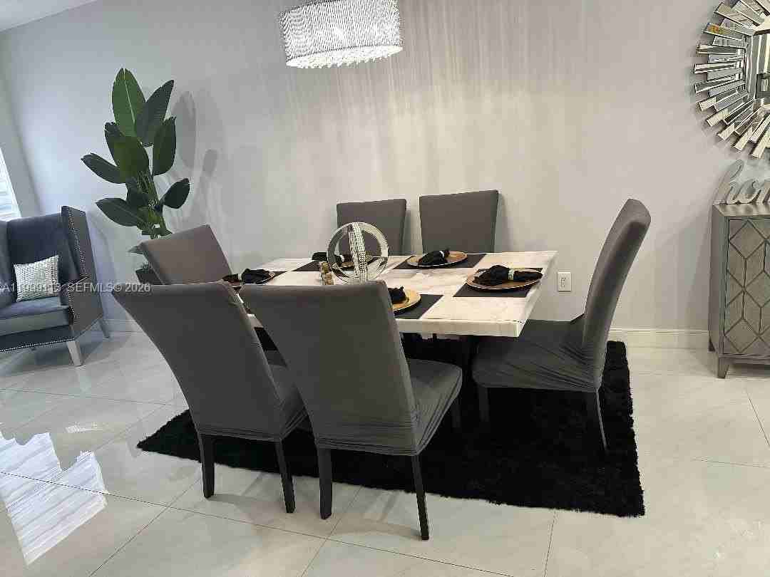 7690 S Southwood Cir - Photo 7 of 31