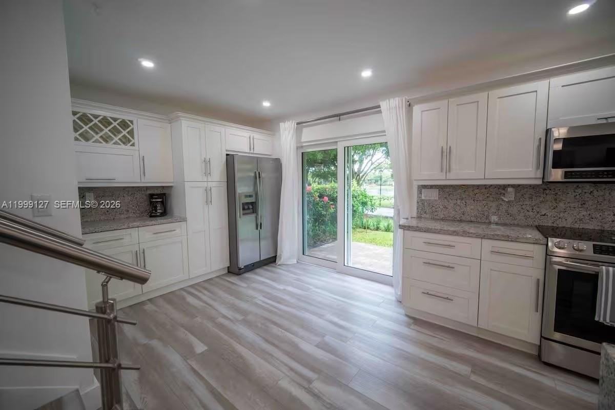 21761 Sw 98th Pl #0 - Photo 7 of 40