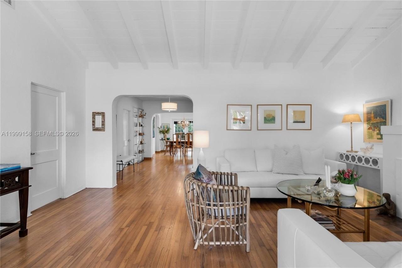 4072 Park Ave - Photo 3 of 30