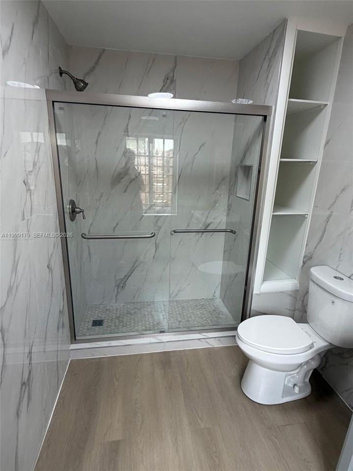 428 Sw 15th Rd #428 - Photo 4 of 4