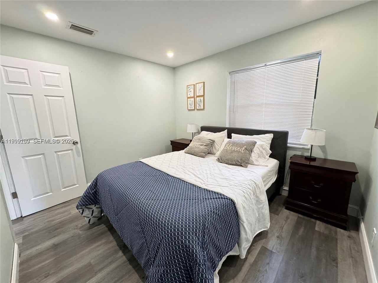 236 Se 9th Ave #1 - Photo 5 of 9