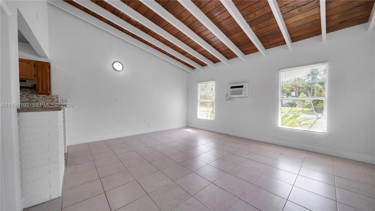 1501 Sw 21st St #1-2 - Photo 3 of 20