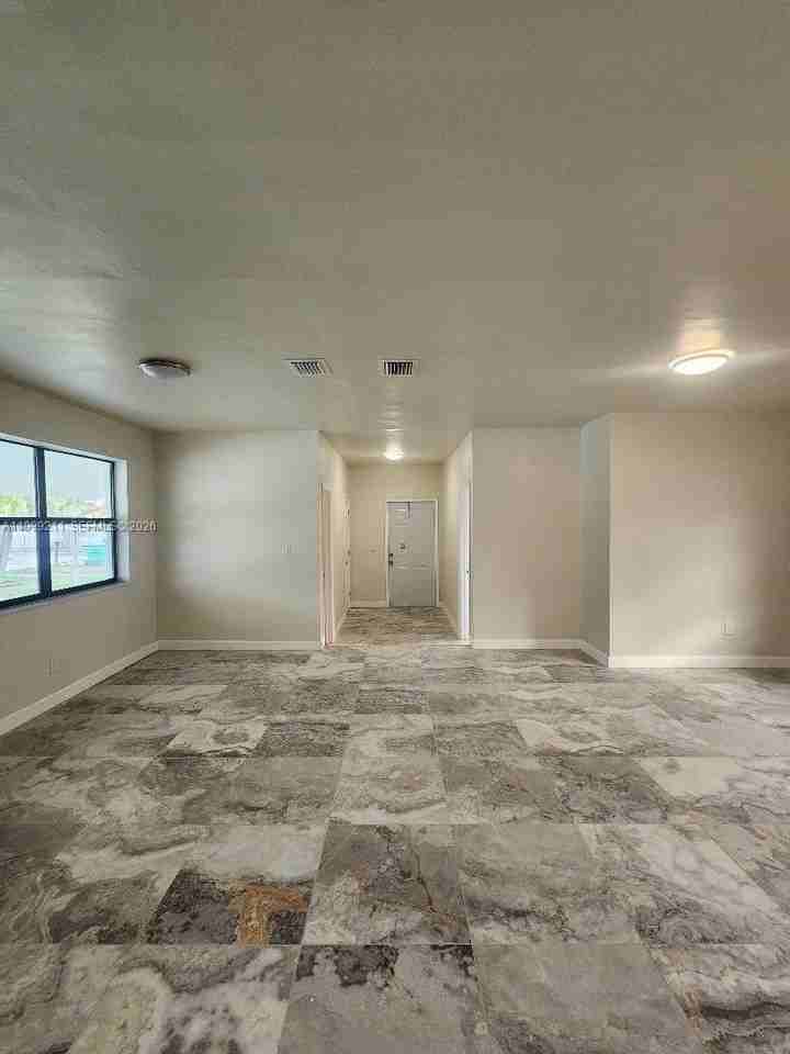 7750 Nw 14th Pl #0 - Photo 6 of 16