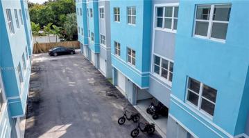 featured image of 824 Se 12th Ct #11