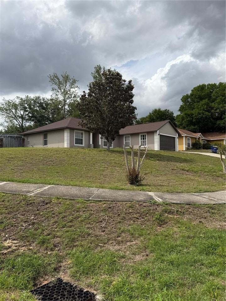 922 Elm Forest Dr - Photo 2 of 20