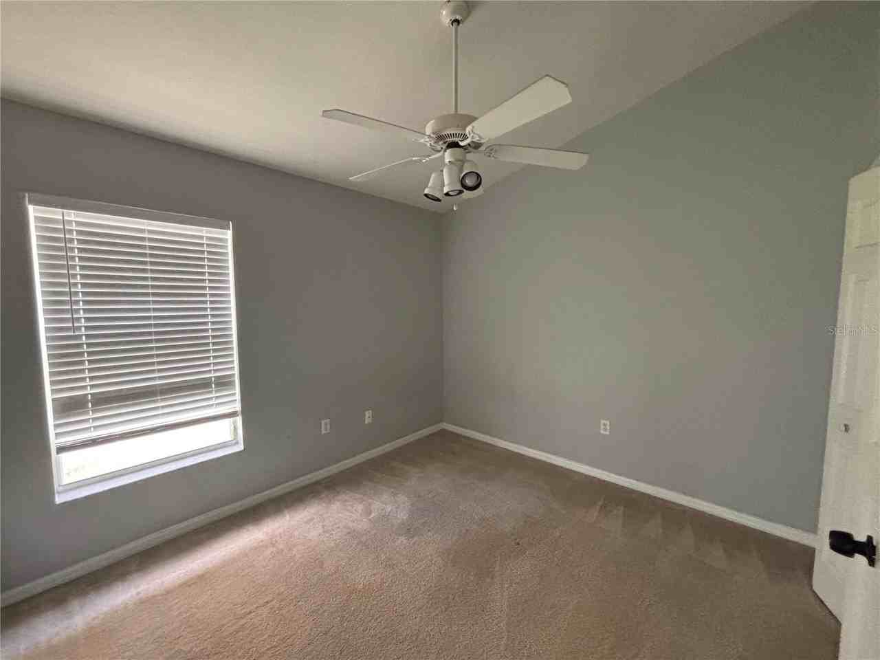 3068 Cameron Dr - Photo 6 of 12