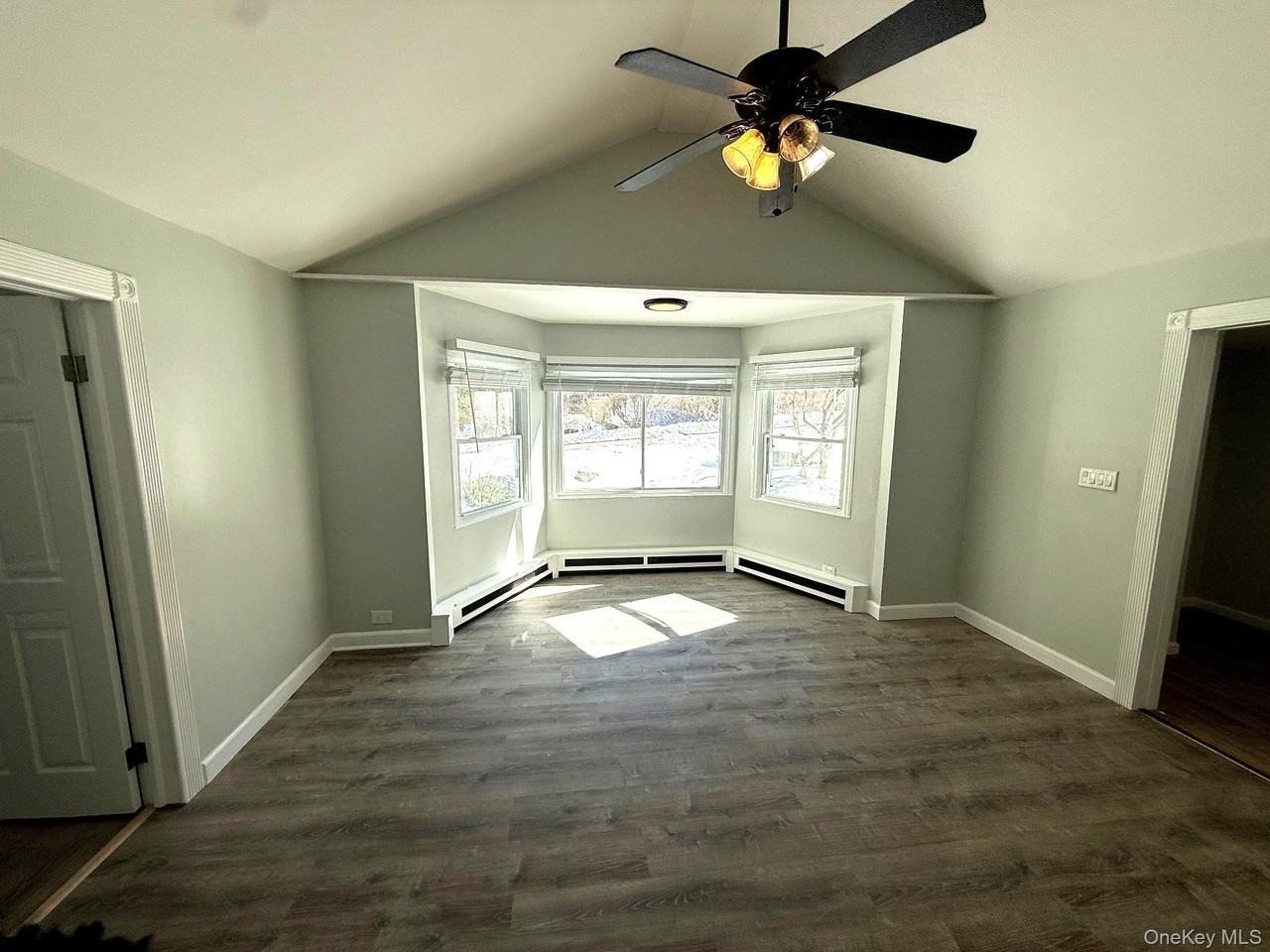 26 Forest Ln - Photo 3 of 16