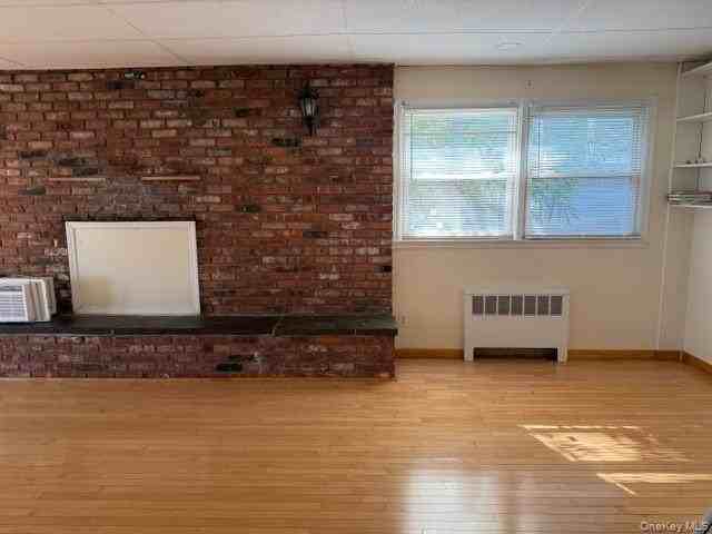 268 Schenck Ave - Photo 5 of 17