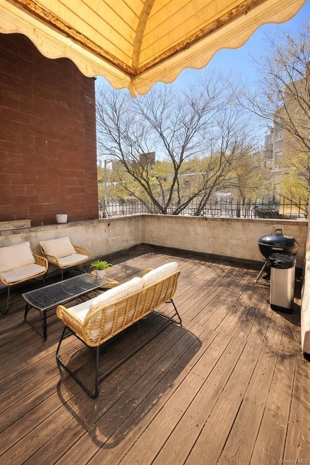 69 Avenue C - Photo 6 of 11