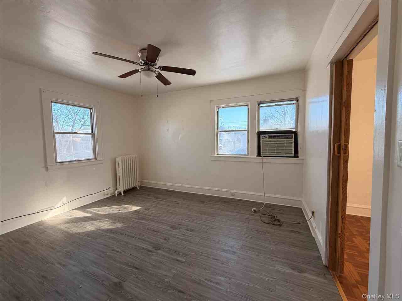 4502 169th St - Photo 6 of 10