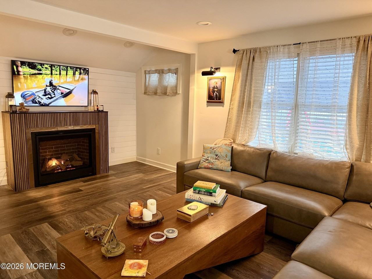 218 Marine Pl - Photo 7 of 33