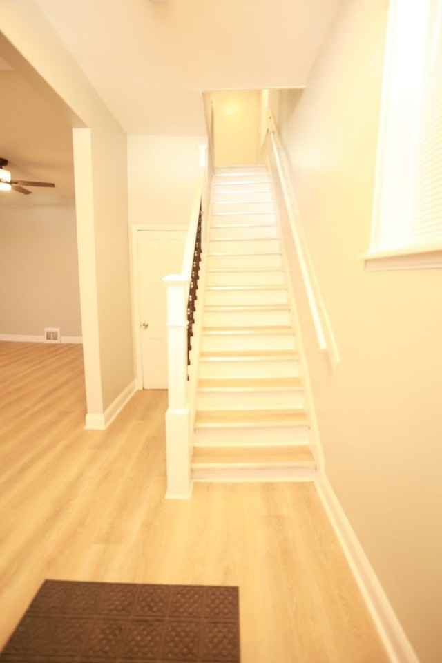 637 W 59th St - Photo 2 of 15