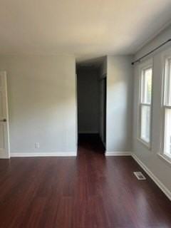 160 Camelot Way - Photo 6 of 16