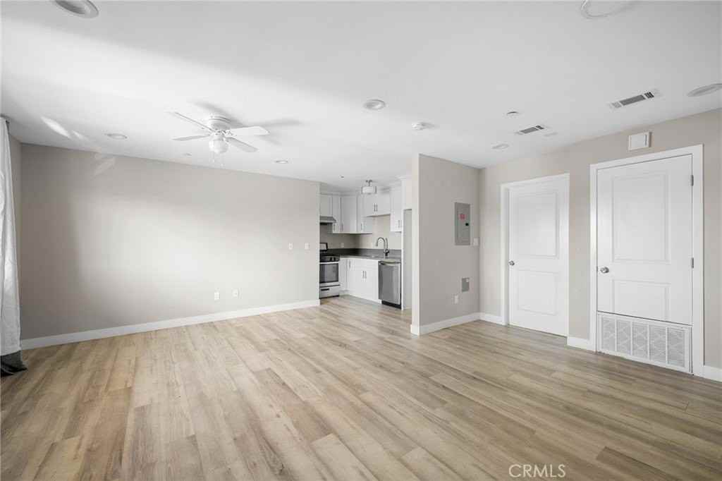 11731 Runnymede St #3 - Photo 2 of 16