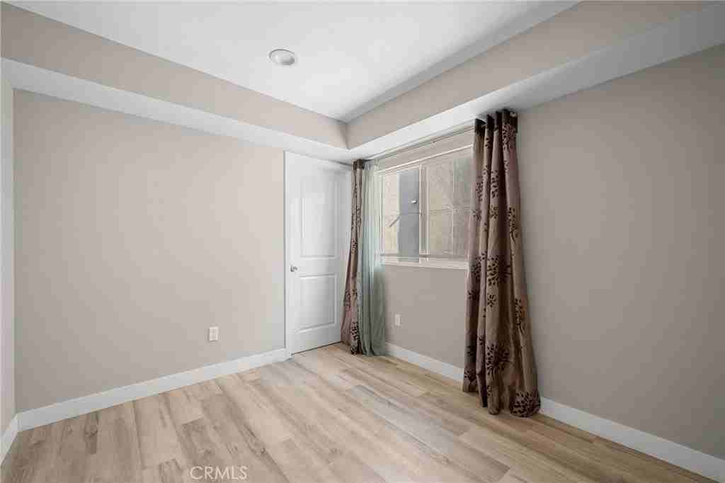 11731 Runnymede St #3 - Photo 5 of 16
